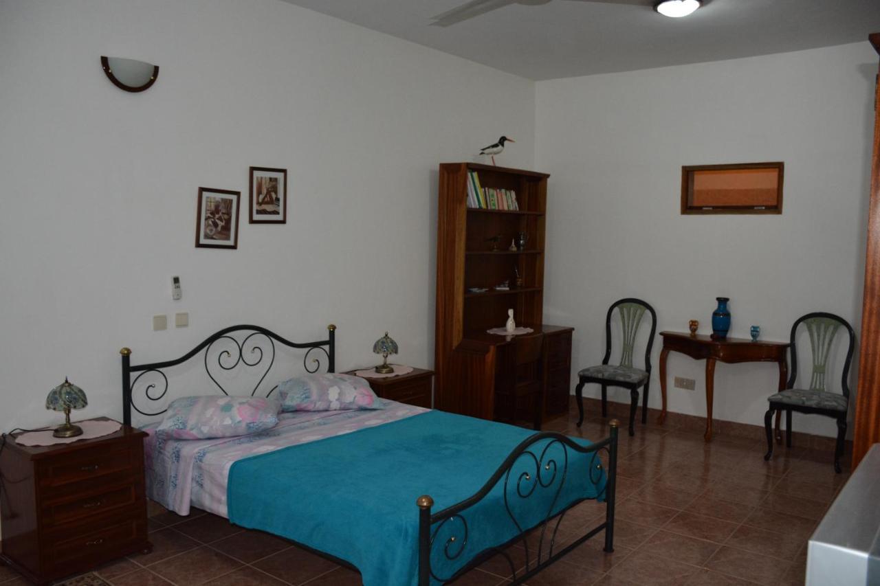 Residencial Chez Flor Leilighet Porto Novo Eksteriør bilde