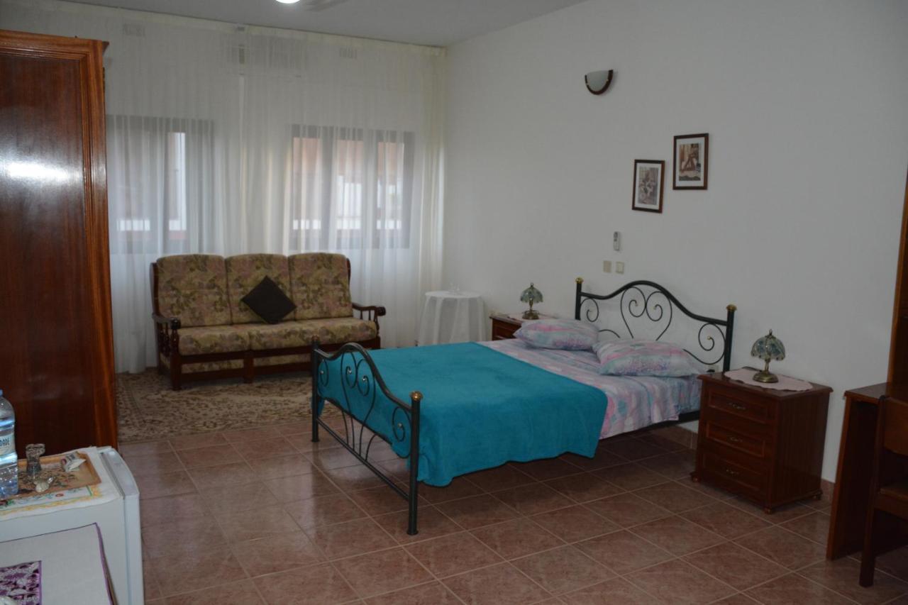 Residencial Chez Flor Leilighet Porto Novo Eksteriør bilde